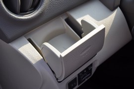 2011款丰田新威驰1.6L