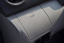 2011款丰田新威驰1.6L