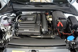   2016款奥迪A3 Limousine 35TFSI自动风尚型