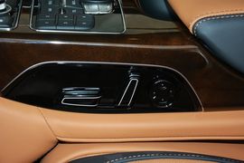 2016款奥迪A8L