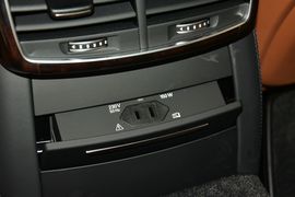 2016款奥迪A8L