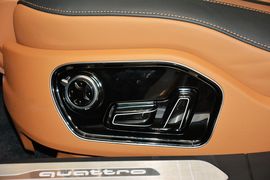 2016款奥迪A8L