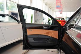 2016款奥迪A8L