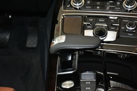 2016款奥迪A8L