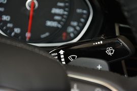 2016款奥迪A8L