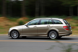 2010款奔驰C级旅行车试驾