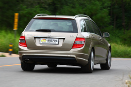 2010款奔驰C级旅行车试驾