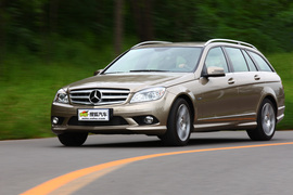 2010款奔驰C级旅行车试驾