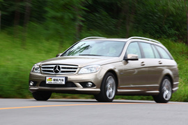 2010款奔驰C级旅行车试驾