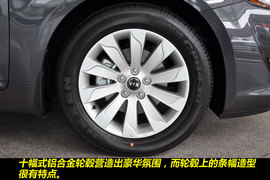 2010款起亚凯尊2.4L
