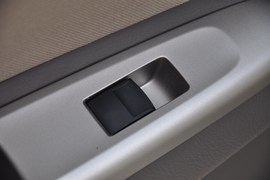 2010款丰田新威驰1.6L