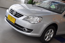 2011款大众宝来1.6L手动舒适型(EA111)