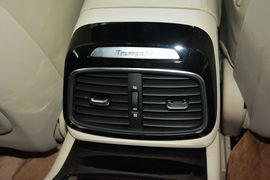 2016款广汽传祺GA8