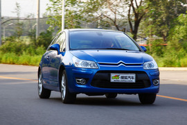 2010款雪铁龙C4试驾