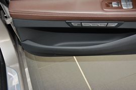 2016款宝马740Li豪华型