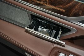 2016款宝马740Li豪华型