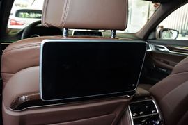 2016款宝马740Li豪华型