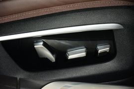 2016款宝马740Li豪华型
