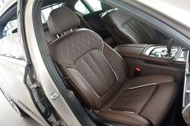 2016款宝马740Li豪华型