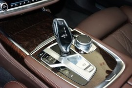 2016款宝马740Li豪华型
