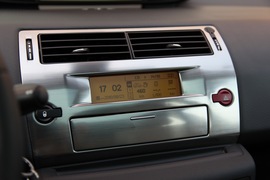 2010款雪铁龙C4试驾