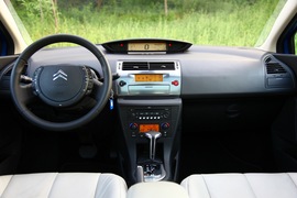 2010款雪铁龙C4试驾