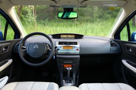 2010款雪铁龙C4试驾