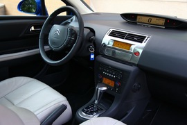 2010款雪铁龙C4试驾