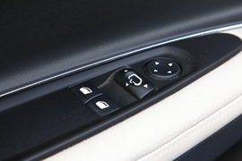 2010款雪铁龙C4试驾