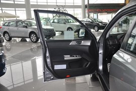 2008款斯巴鲁森林人2.5XT豪华导航型