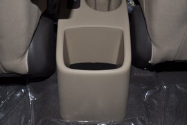 2010款现代瑞纳1.4GLS自动豪华型