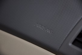 2010款现代瑞纳1.4GLS自动豪华型