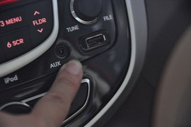2010款现代瑞纳1.4GLS自动豪华型