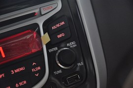 2010款现代瑞纳1.4GLS自动豪华型