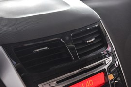 2010款现代瑞纳1.4GLS自动豪华型