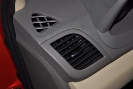 2010款现代瑞纳1.4GLS自动豪华型