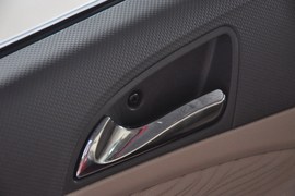 2010款现代瑞纳1.4GLS自动豪华型