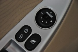 2010款现代瑞纳1.4GLS自动豪华型