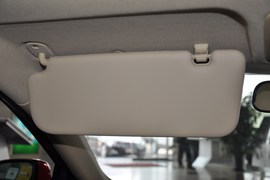 2010款现代瑞纳1.4GLS自动豪华型