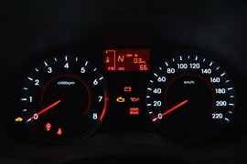 2010款现代瑞纳1.4GLS自动豪华型