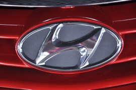 2010款现代瑞纳1.4GLS自动豪华型