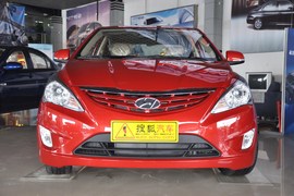 2010款现代瑞纳1.4GLS自动豪华型