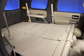 2011款丰田Sequoia红杉