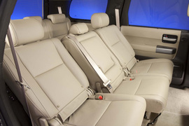 2011款丰田Sequoia红杉