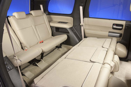 2011款丰田Sequoia红杉