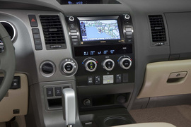 2011款丰田Sequoia红杉