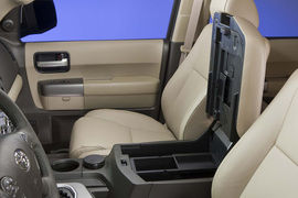 2011款丰田Sequoia红杉