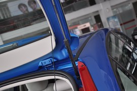 2011款雪铁龙世嘉两厢1.6L自动炫雅型