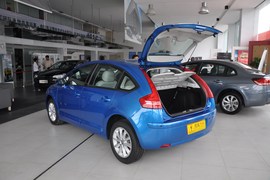 2011款雪铁龙世嘉两厢1.6L自动炫雅型