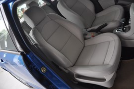 2011款雪铁龙世嘉两厢1.6L自动炫雅型